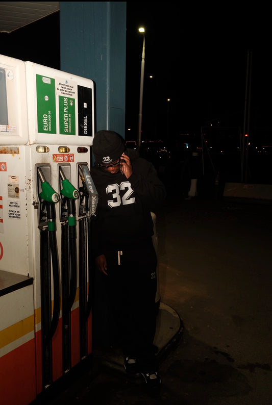 Thirty-Two Essentials Black