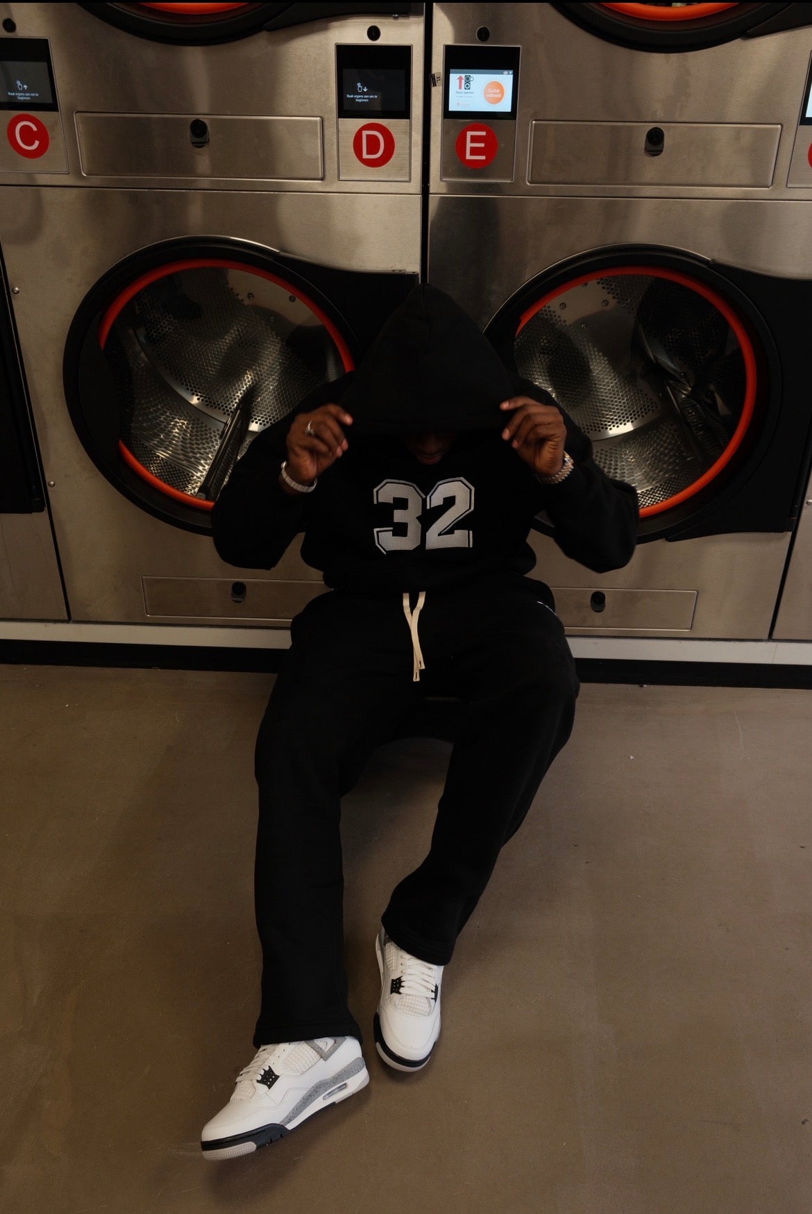 Thirty-Two Essentials Black